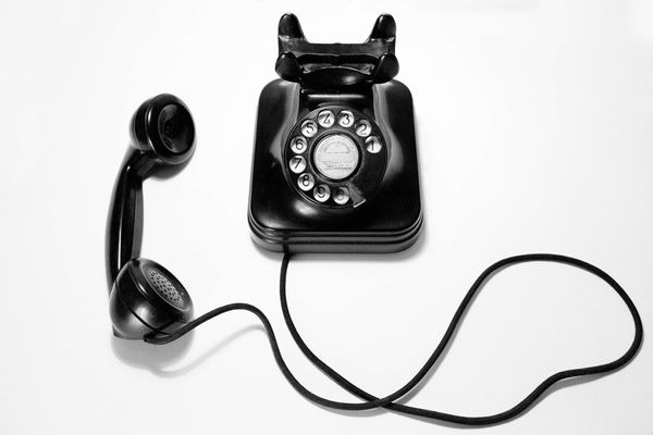 How to record phone calls on landline the best way? Try this.